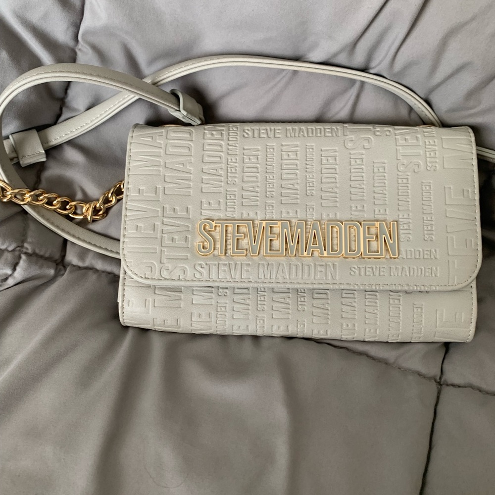 - Gray Steve Madden with gold accents